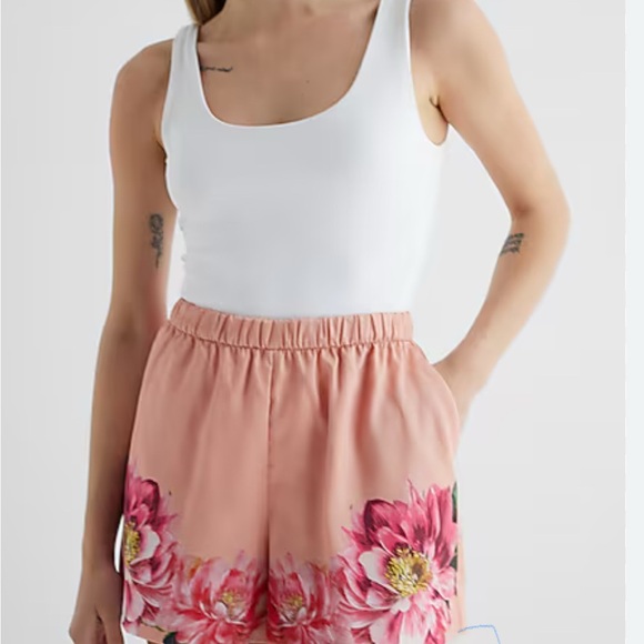 Express Pants - Express Pink Floral Elastic-Waist High-Rise Women's Shorts